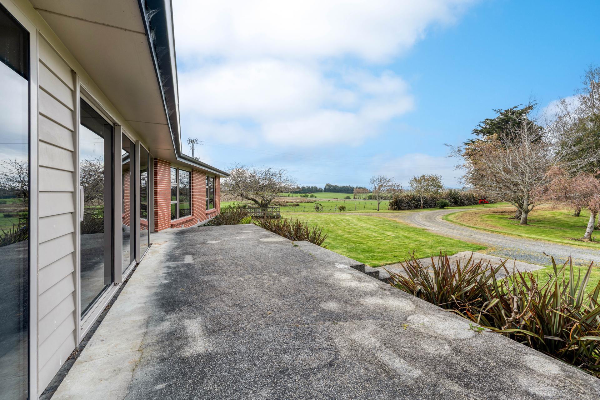 3660 Waipahi Highway, Wairuna