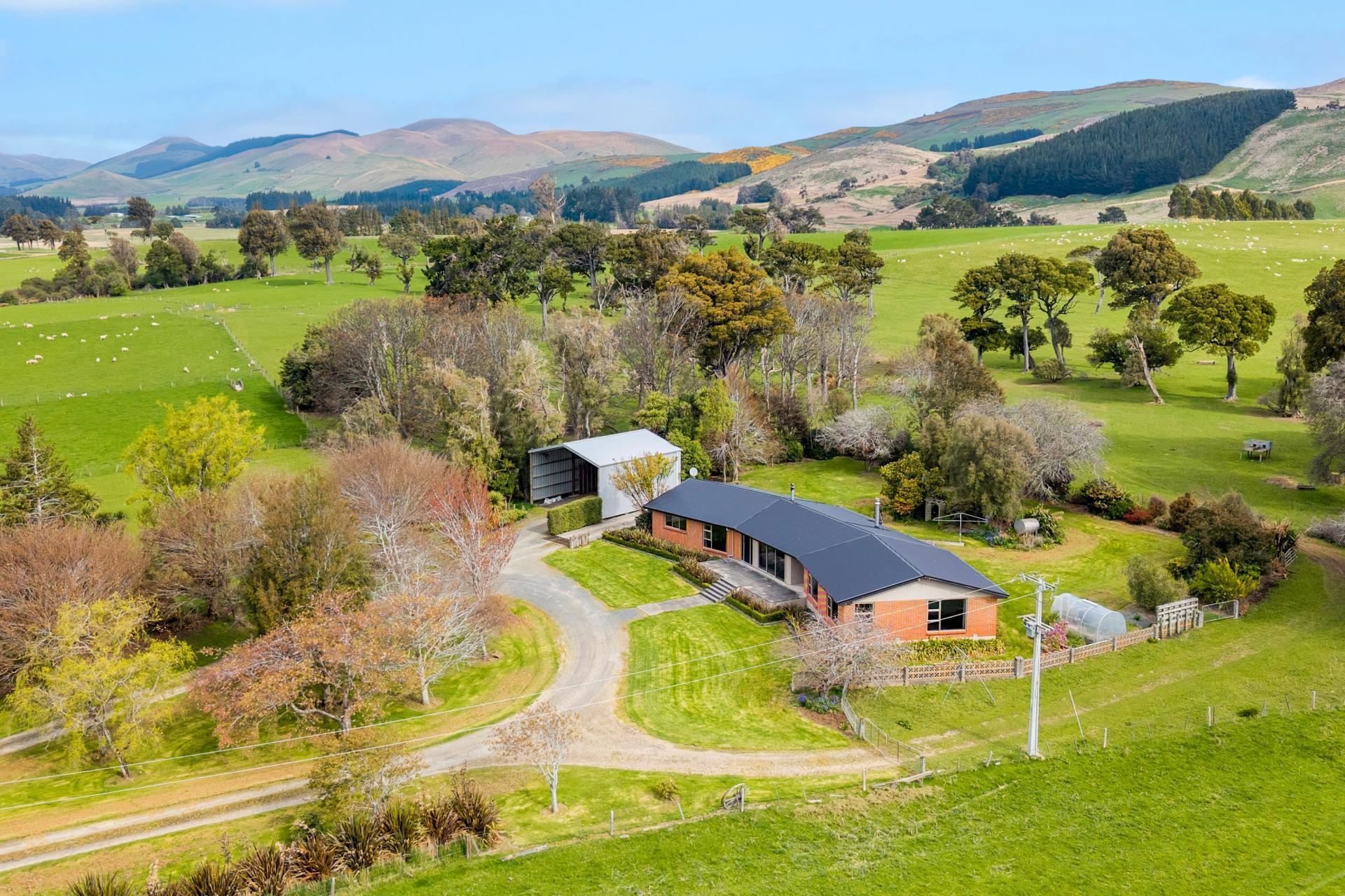 3660 Waipahi Highway, Wairuna