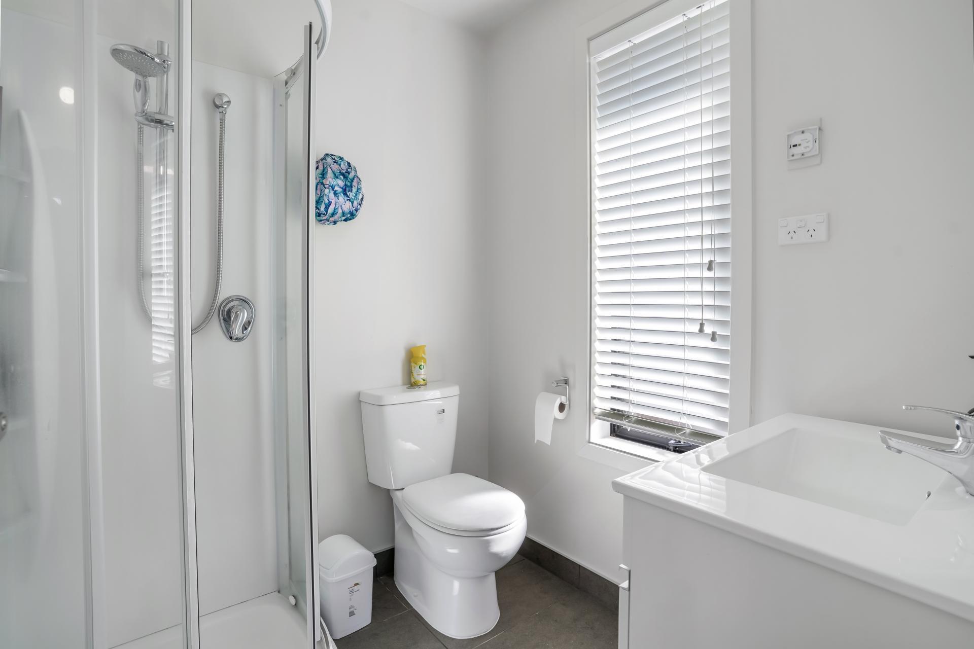 32 Welsh Road, Winton