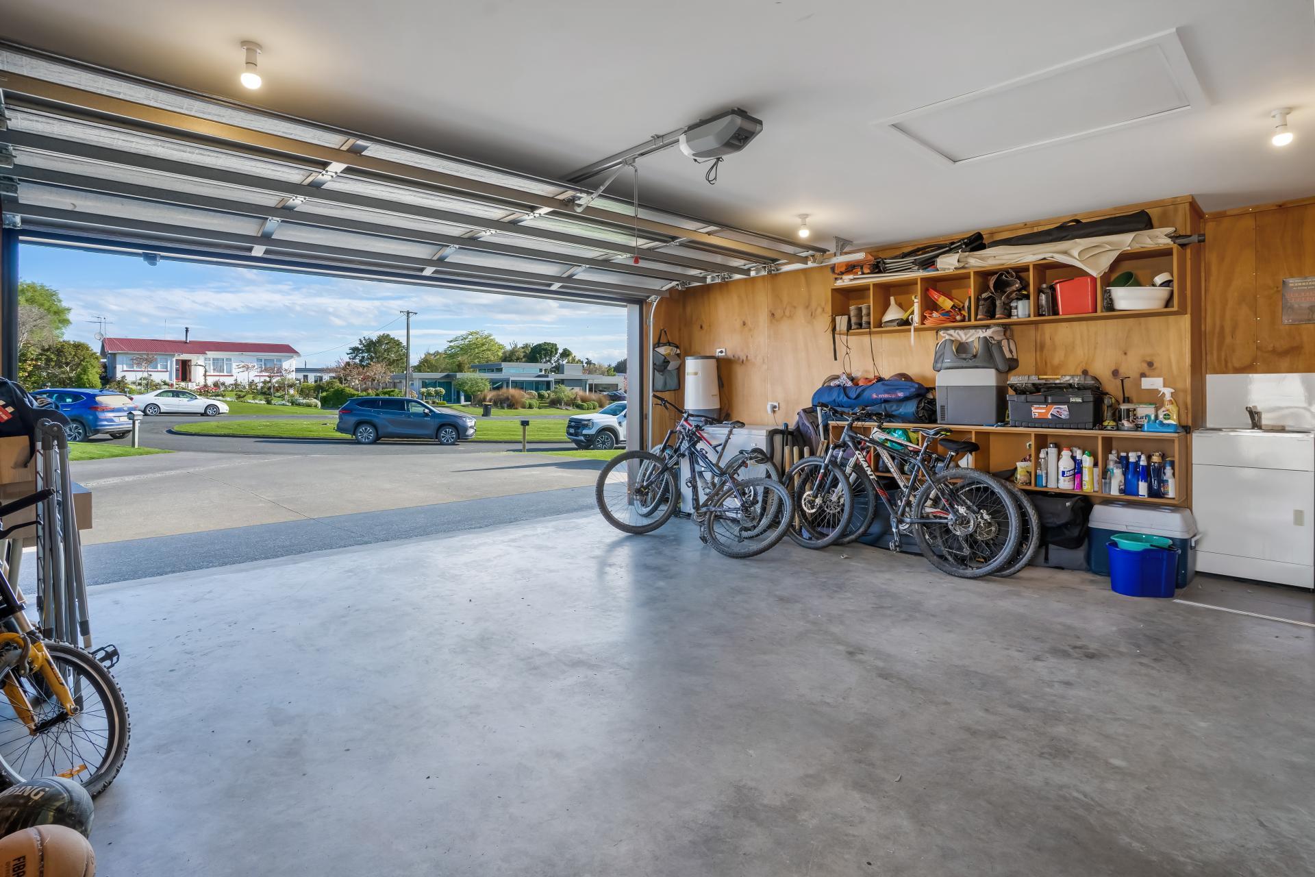 32 Welsh Road, Winton