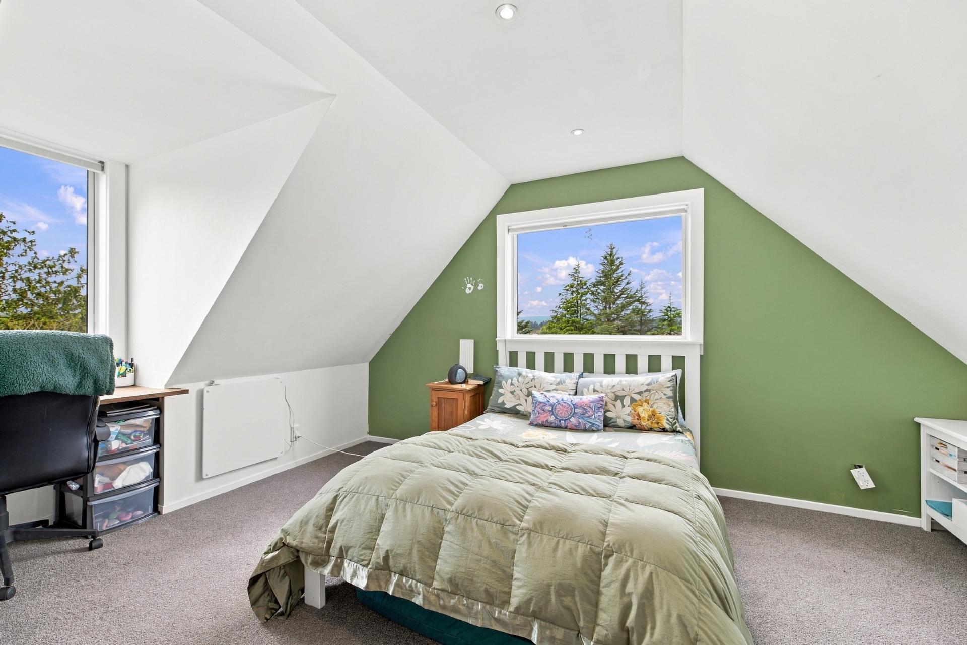 60 Newcombes Road, Amberley
