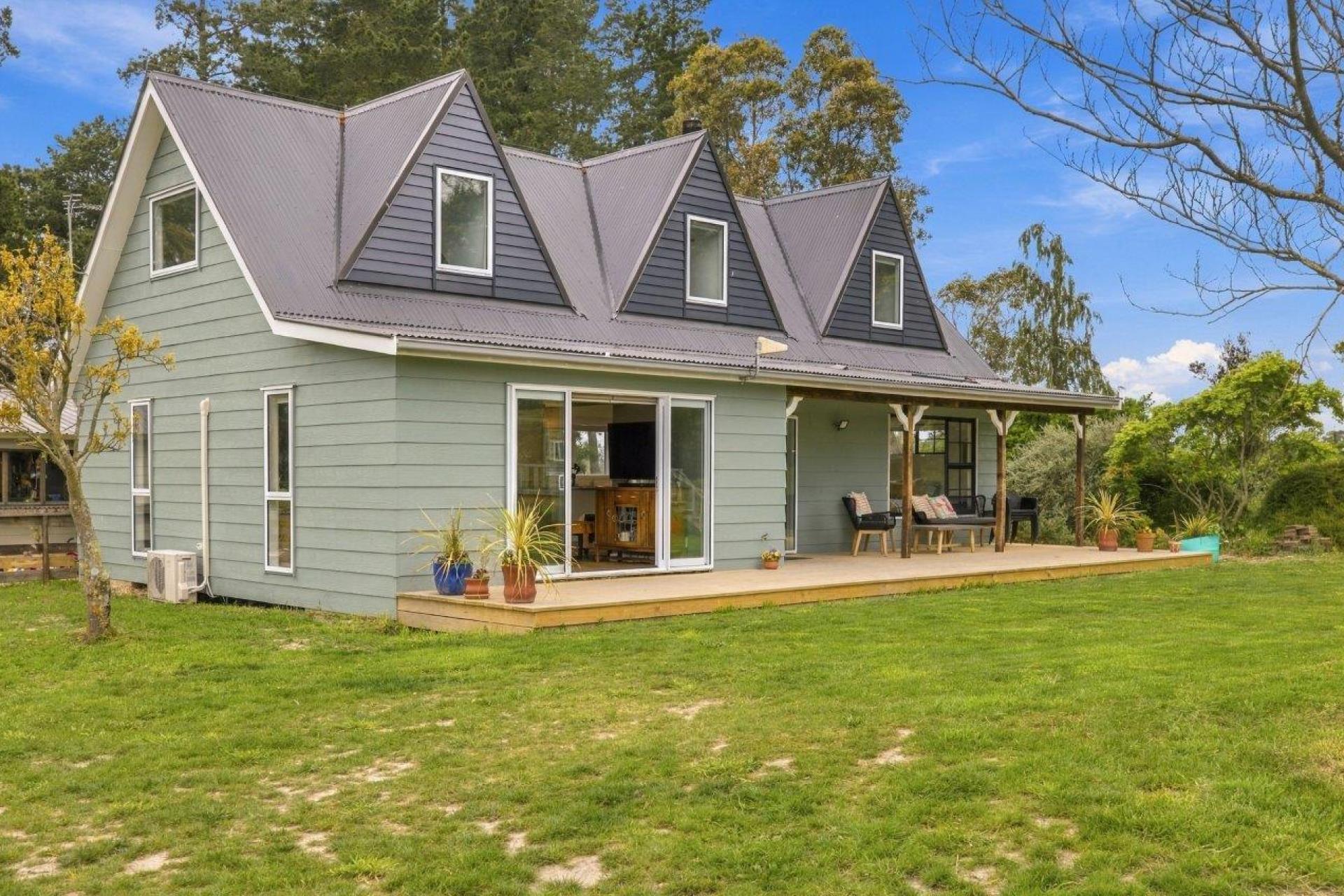60 Newcombes Road, Amberley