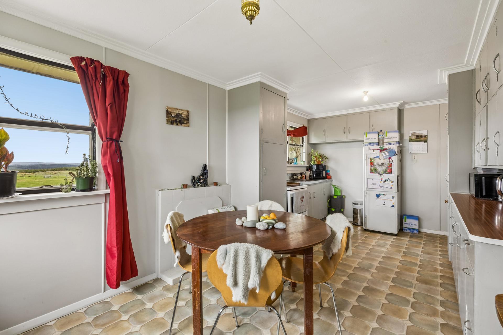 1680 Mahinerangi Road, Lee Stream