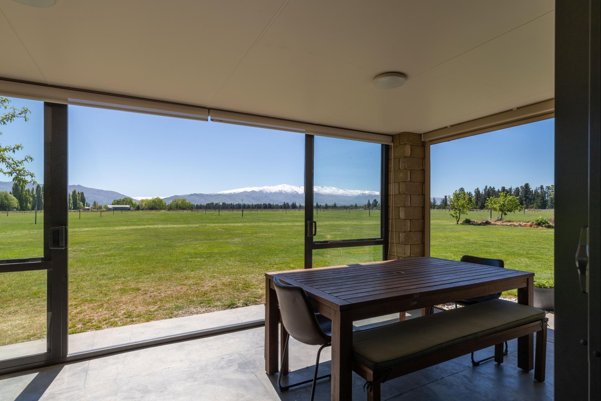 230 Hillview Road, Alexandra