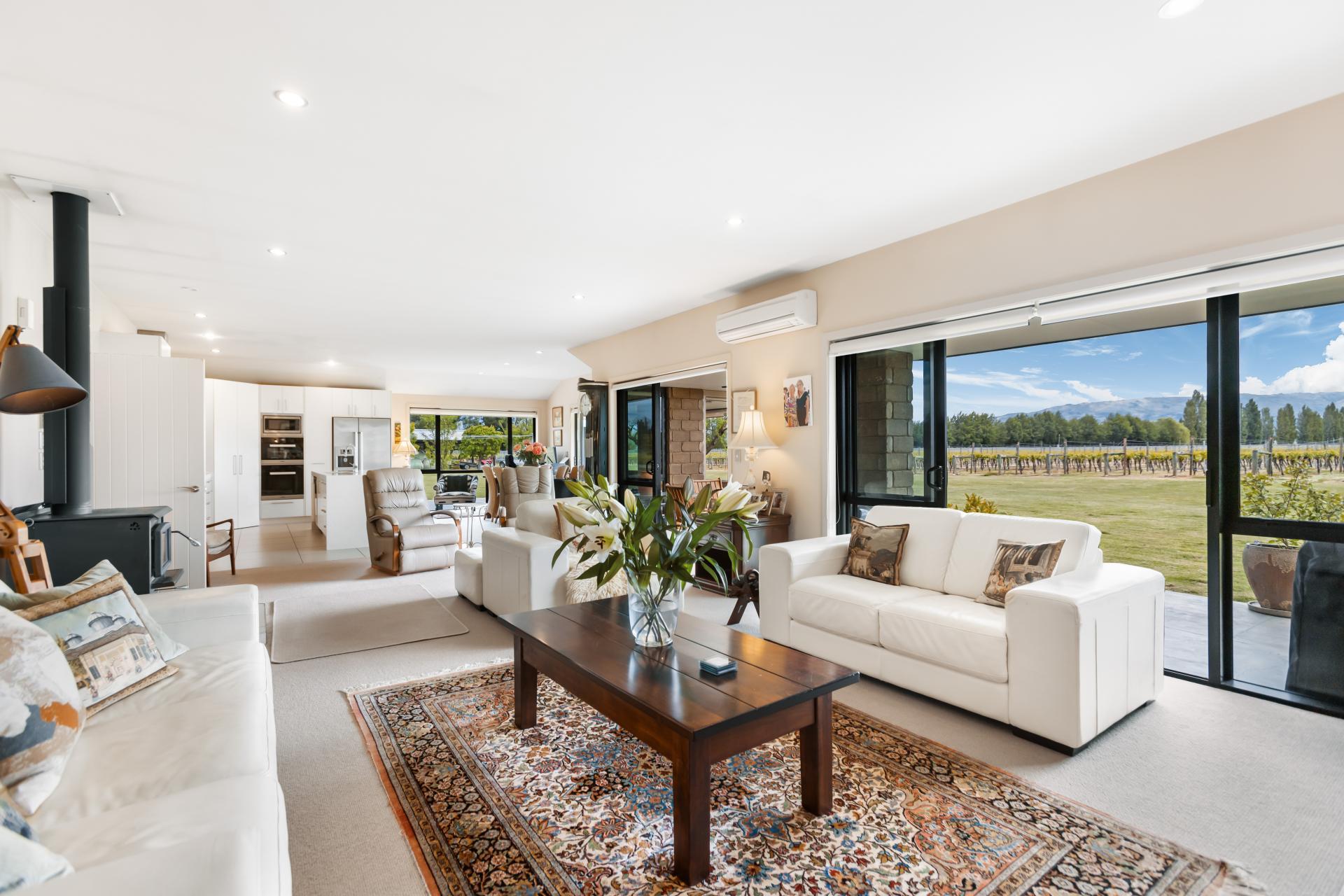 230 Hillview Road, Alexandra