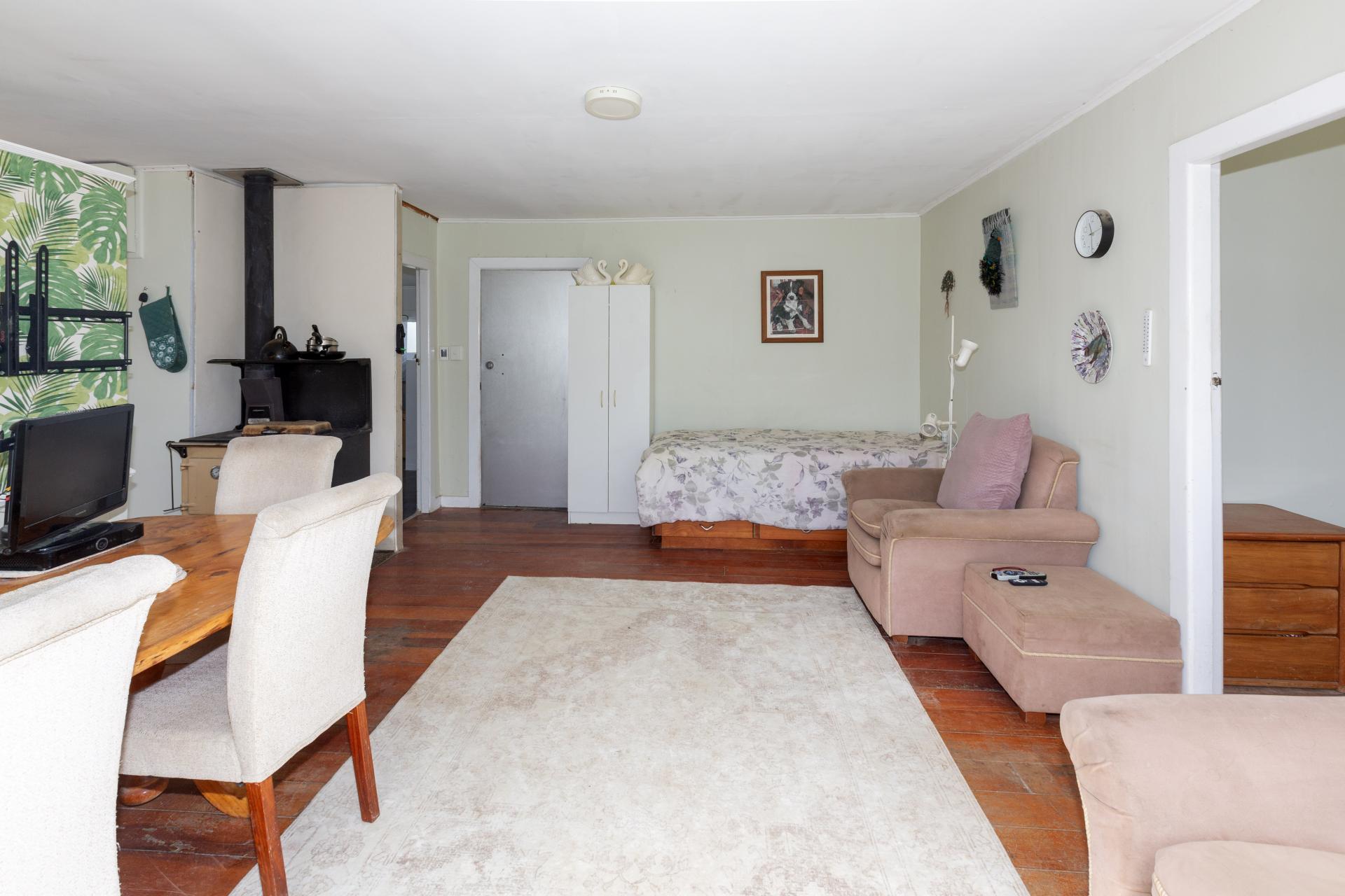 4314 State Highway 14, Tangowahine