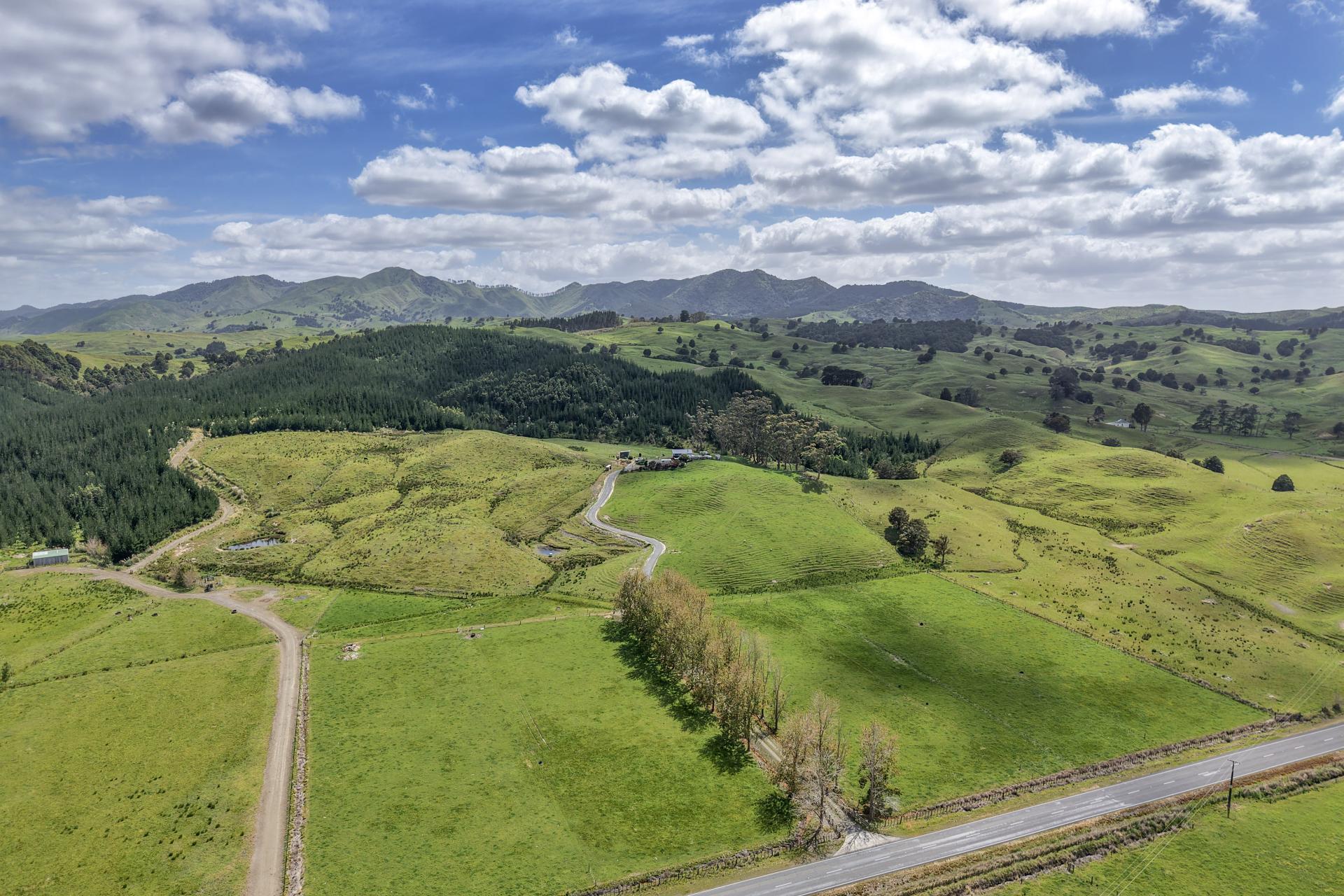 4314 State Highway 14, Tangowahine