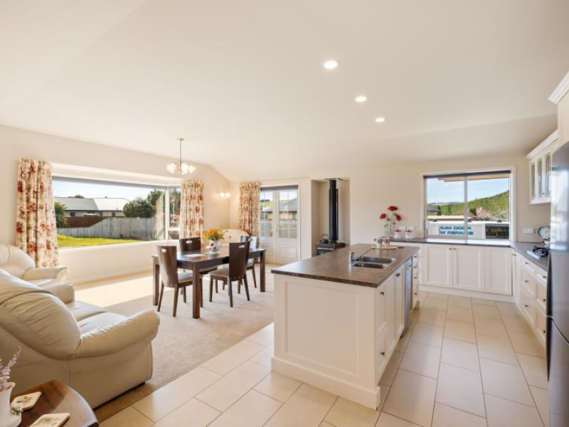 2-haydon-place-amberley