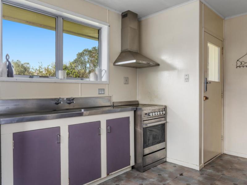 12-howell-road-taneatua