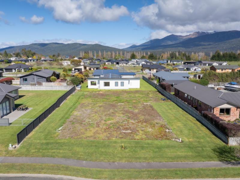 25-acheron-way-te-anau