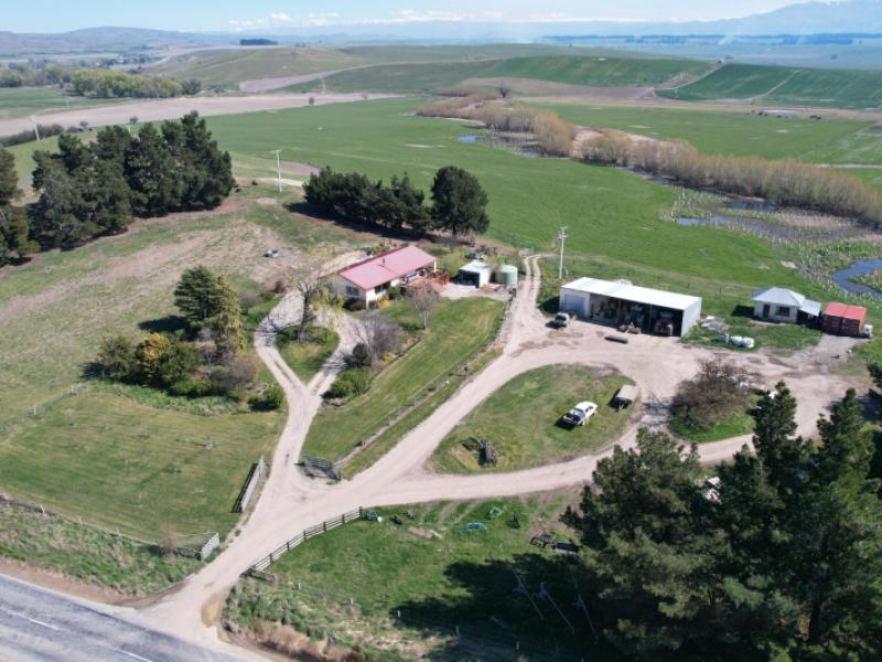 51-saint-bathans-loop-road-becks