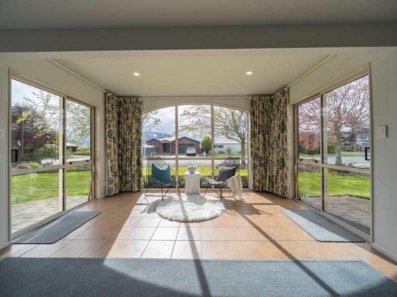 30-govan-drive-te-anau