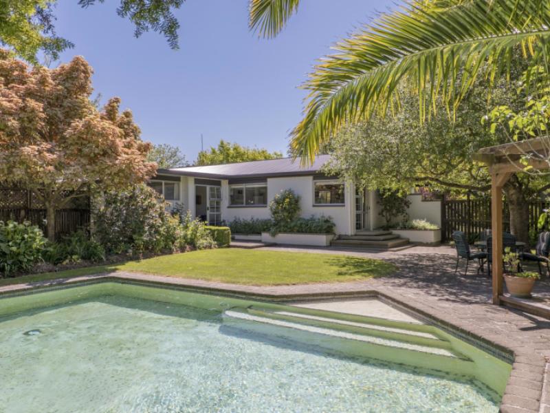 13-dixons-road-ashley