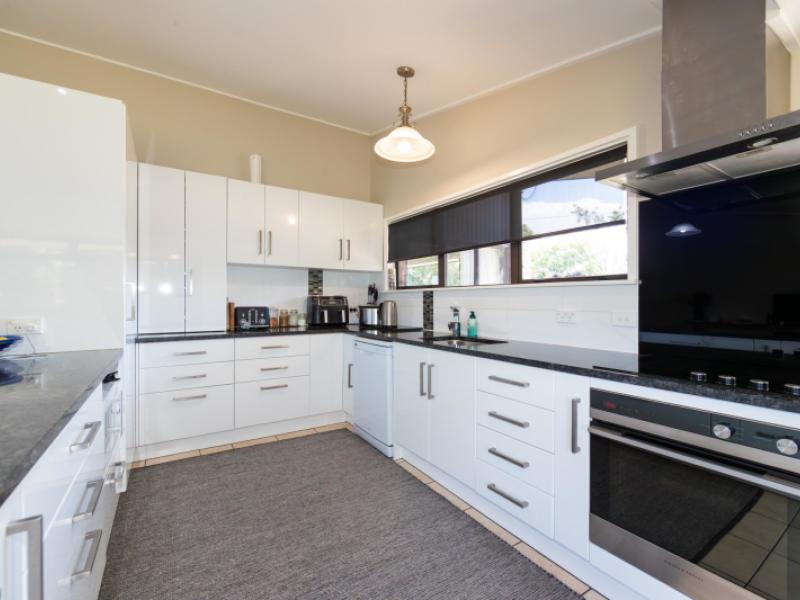 105-paki-paki-road-longlands