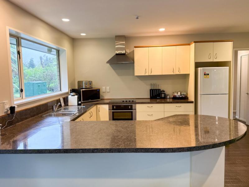 10-kamahi-crescent-franz-josef