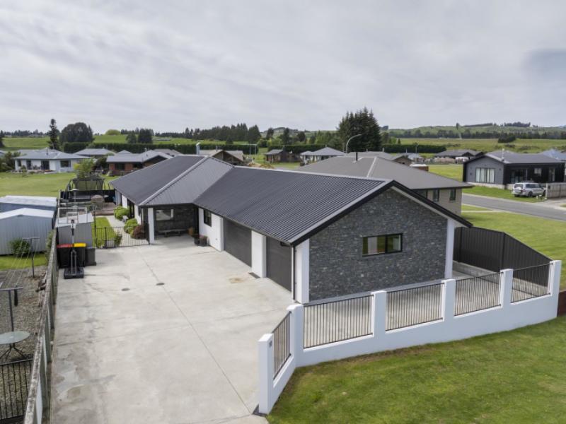 10-orbell-crescent-te-anau