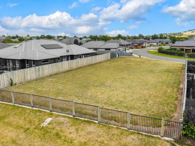 16-deans-place-amberley