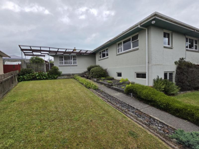 4-glendale-crescent-holmes-hill