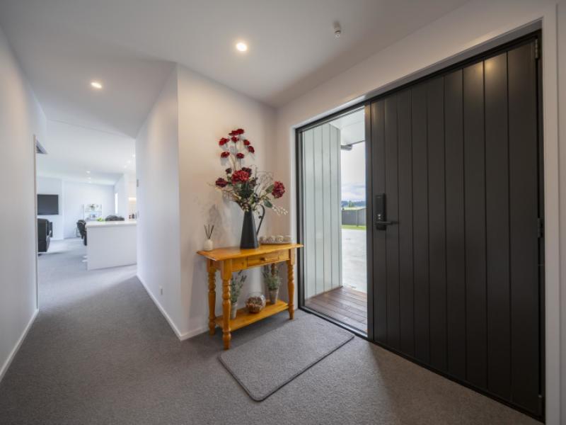 43-south-arm-drive-te-anau