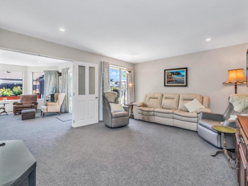 27-renoir-drive-rolleston