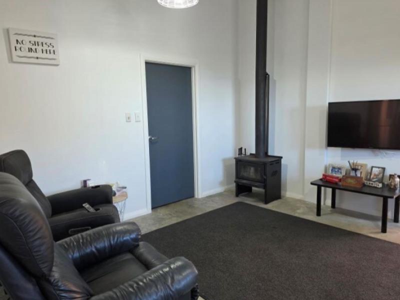 4a-te-miha-crescent-cape-palliser