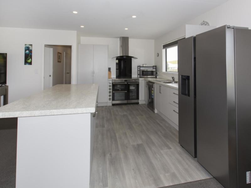 7-sunset-drive-baylys-beach