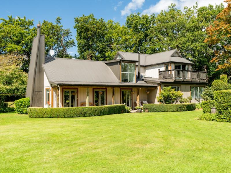 320-gladstone-road-south-east-taieri