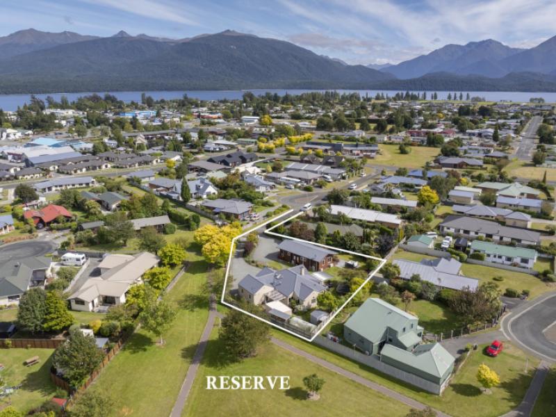 13-and-15-melland-place-te-anau