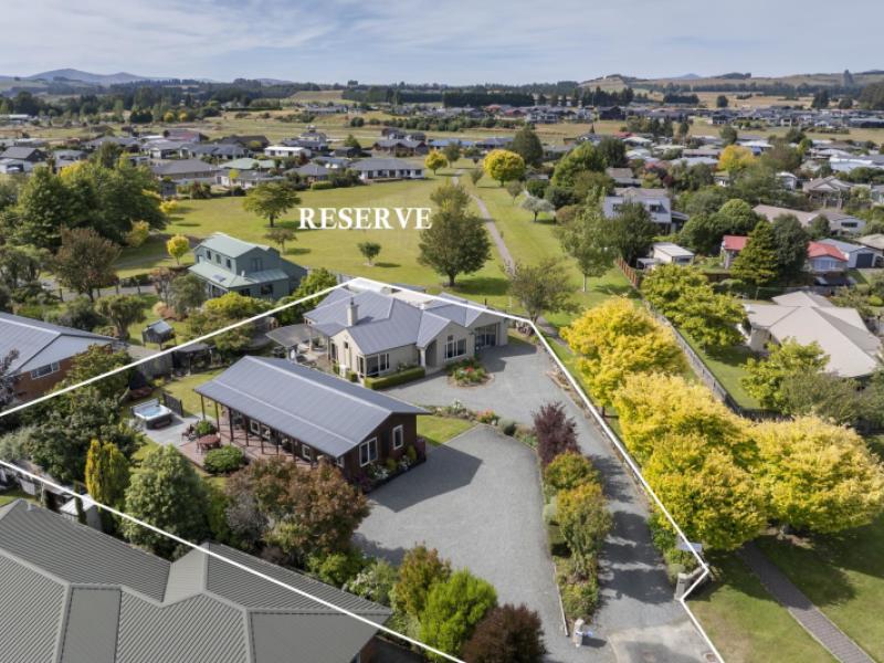 13-and-15-melland-place-te-anau