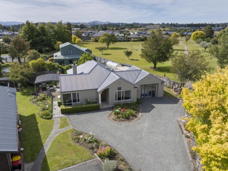 13-and-15-melland-place-te-anau