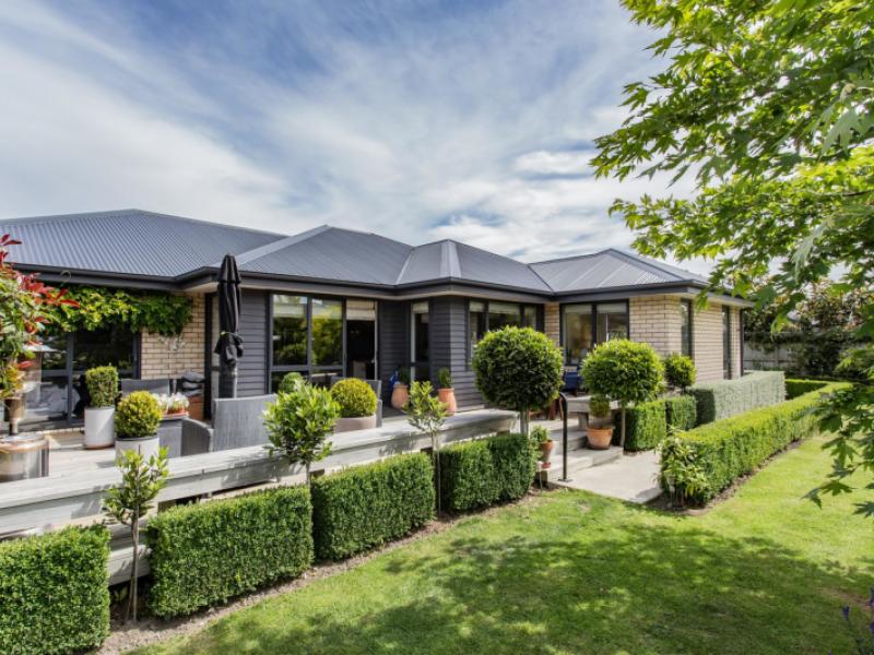 75-willowside-place-amberley