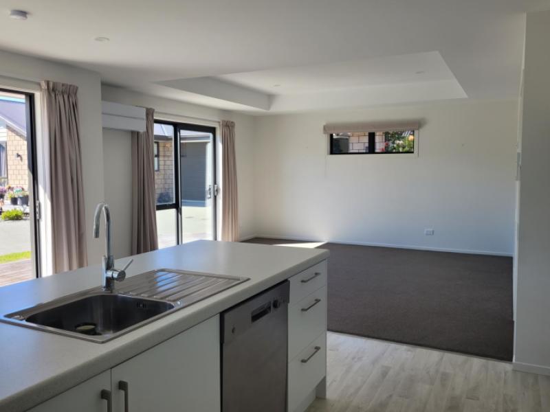 unit-18-28-pop-andrew-drive-te-anau