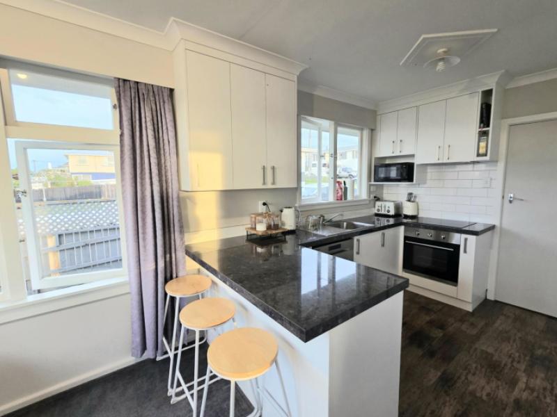 20-arrow-crescent-holmes-hill