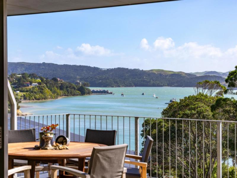 106p-greenslade-road-raglan