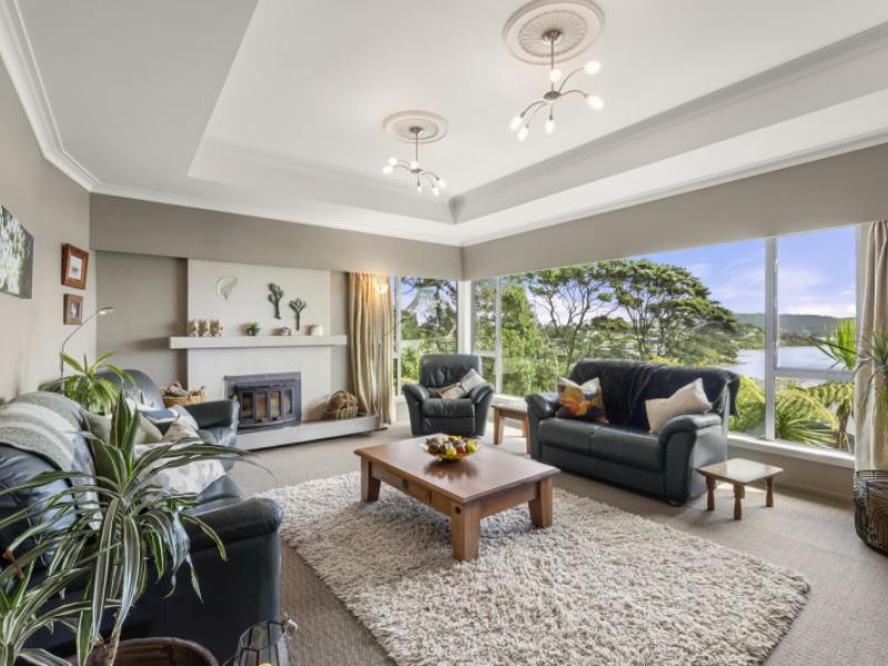 106p-greenslade-road-raglan