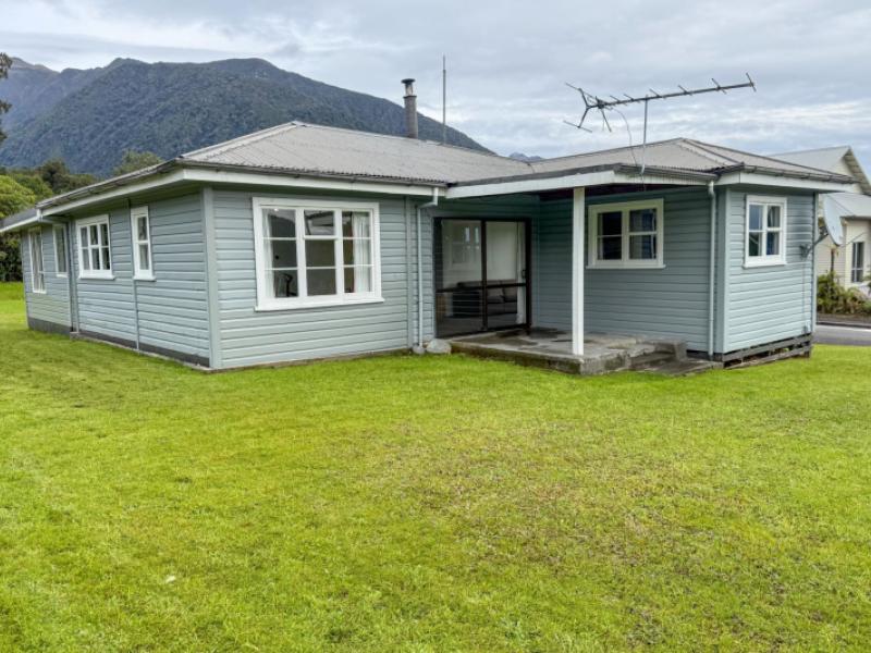 13-main-road-fox-glacier