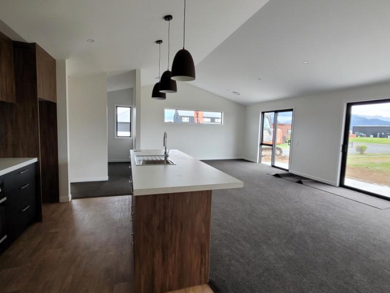 24-hidden-lakes-avenue-te-anau