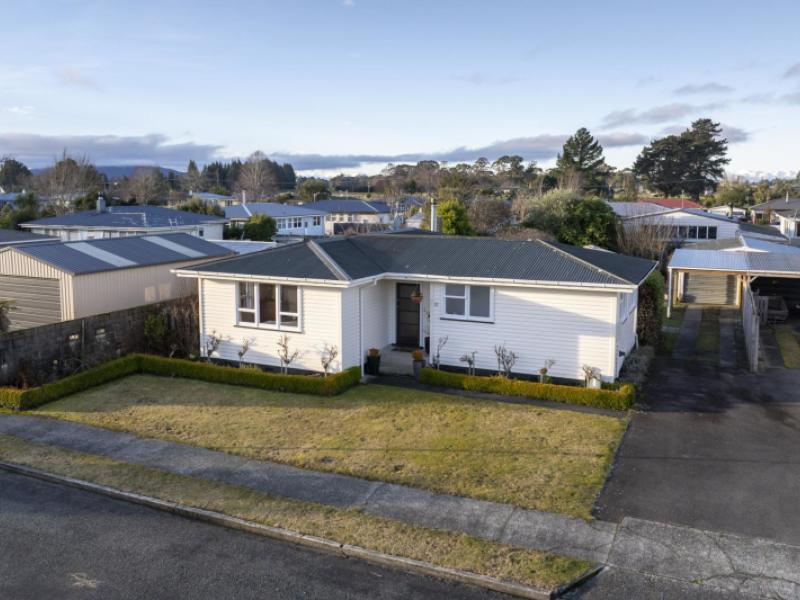27-excelsior-place-manapouri