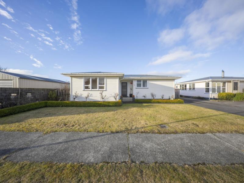27-excelsior-place-manapouri