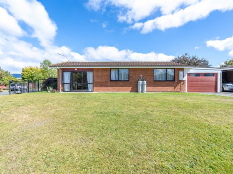 1-donald-ross-place-te-anau