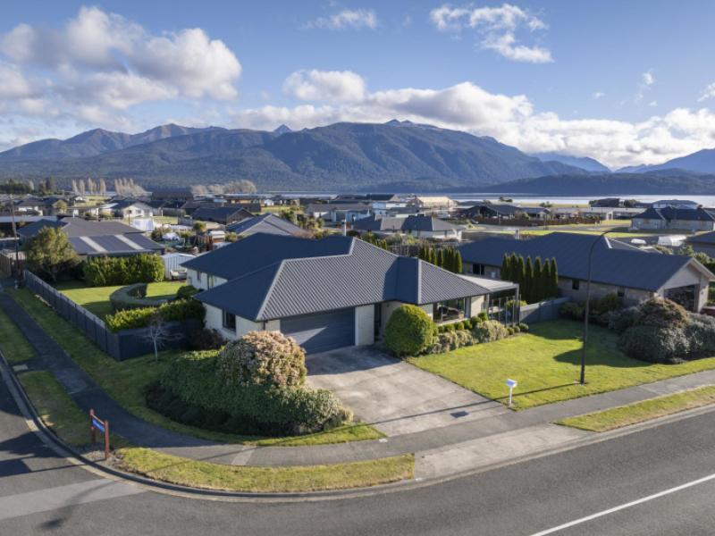 21-south-arm-drive-te-anau
