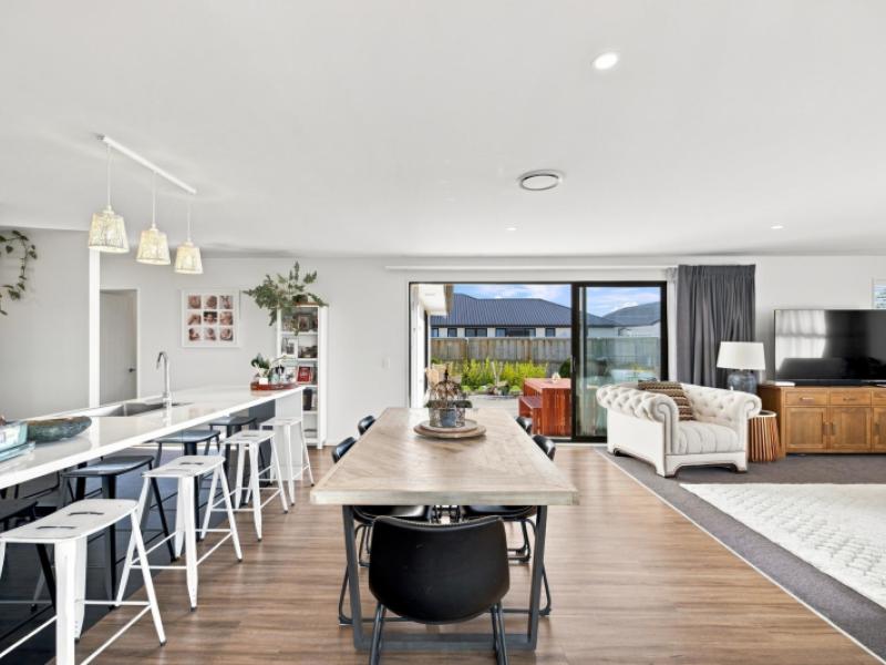 51-hilton-drive-amberley