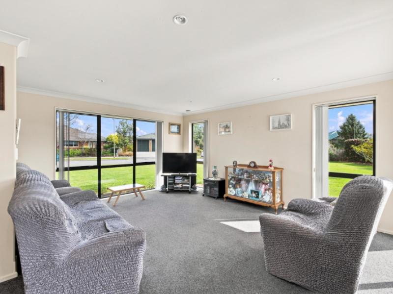 9-clifford-place-amberley