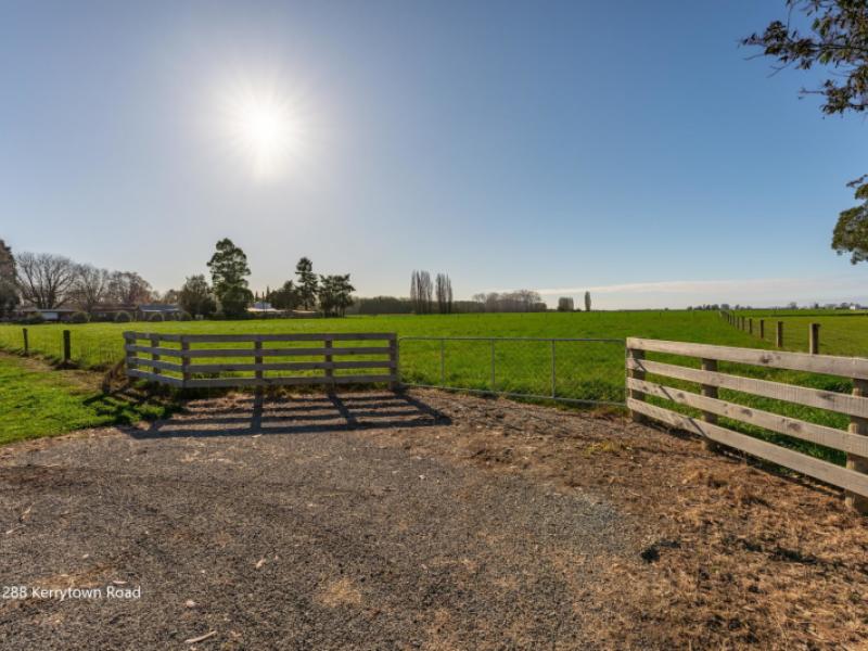 kerrytown-road-kerrytown
