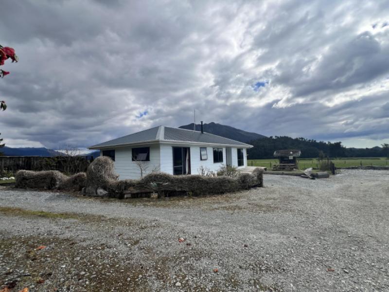 1566-lake-brunner-road-inchbonnie