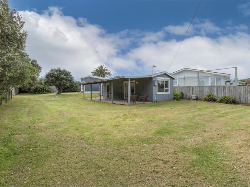 5-bayly-street-baylys-beach
