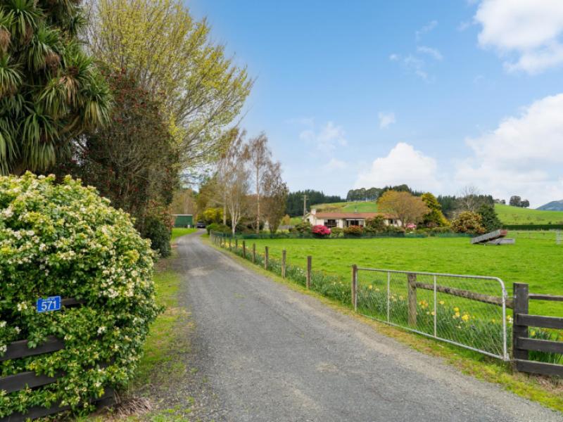 571-three-mile-hill-road-north-taieri