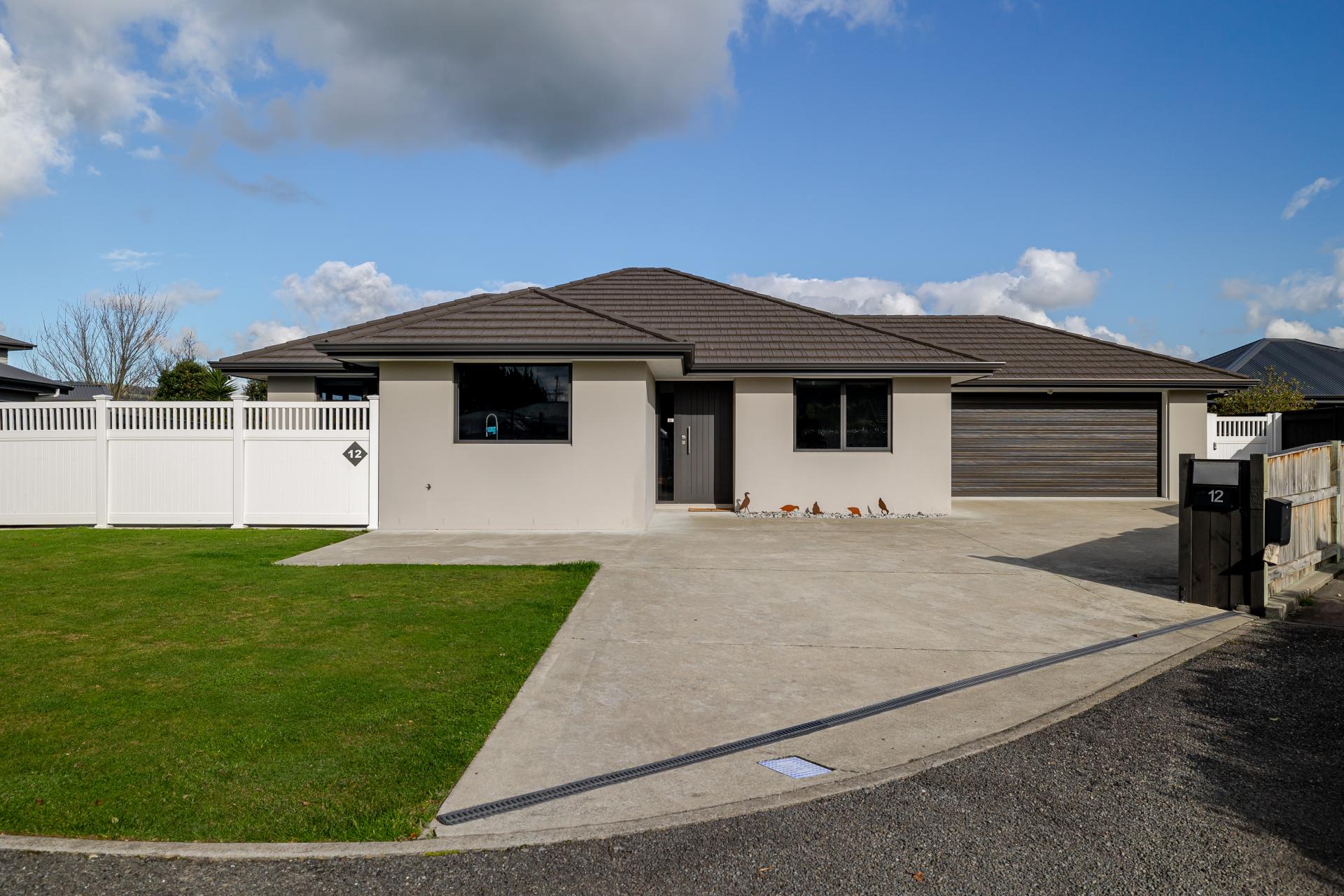 12 Peckham Lane, Ashhurst