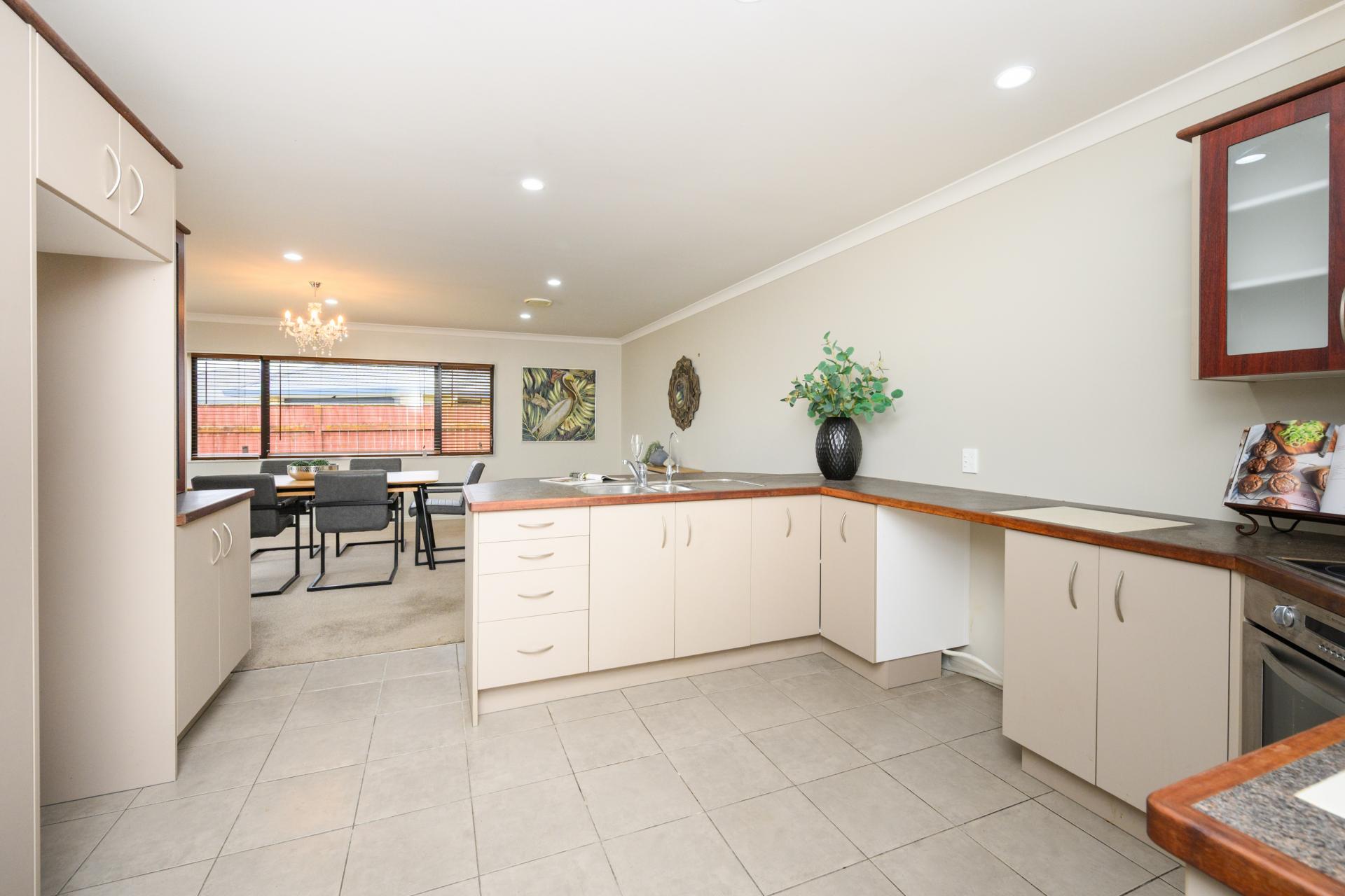 6 Ron Place, Fitzherbert