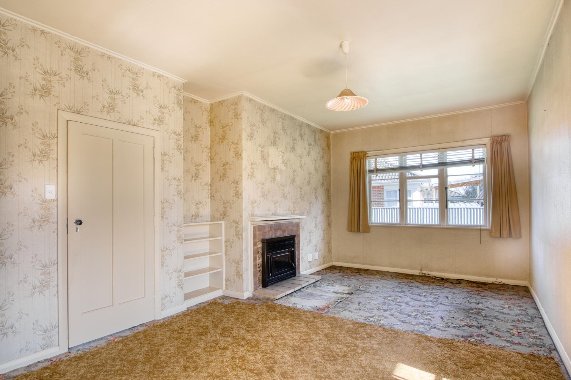 129 Savage Crescent, West End